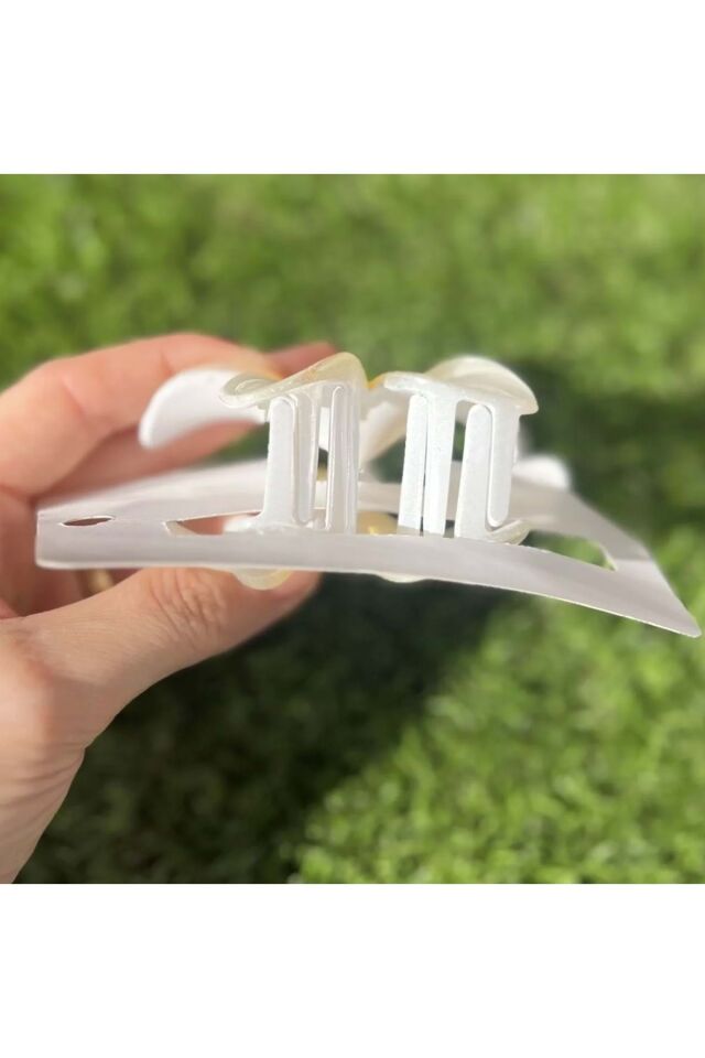 Lotus Çiçeği Mandal Toka Beyaz