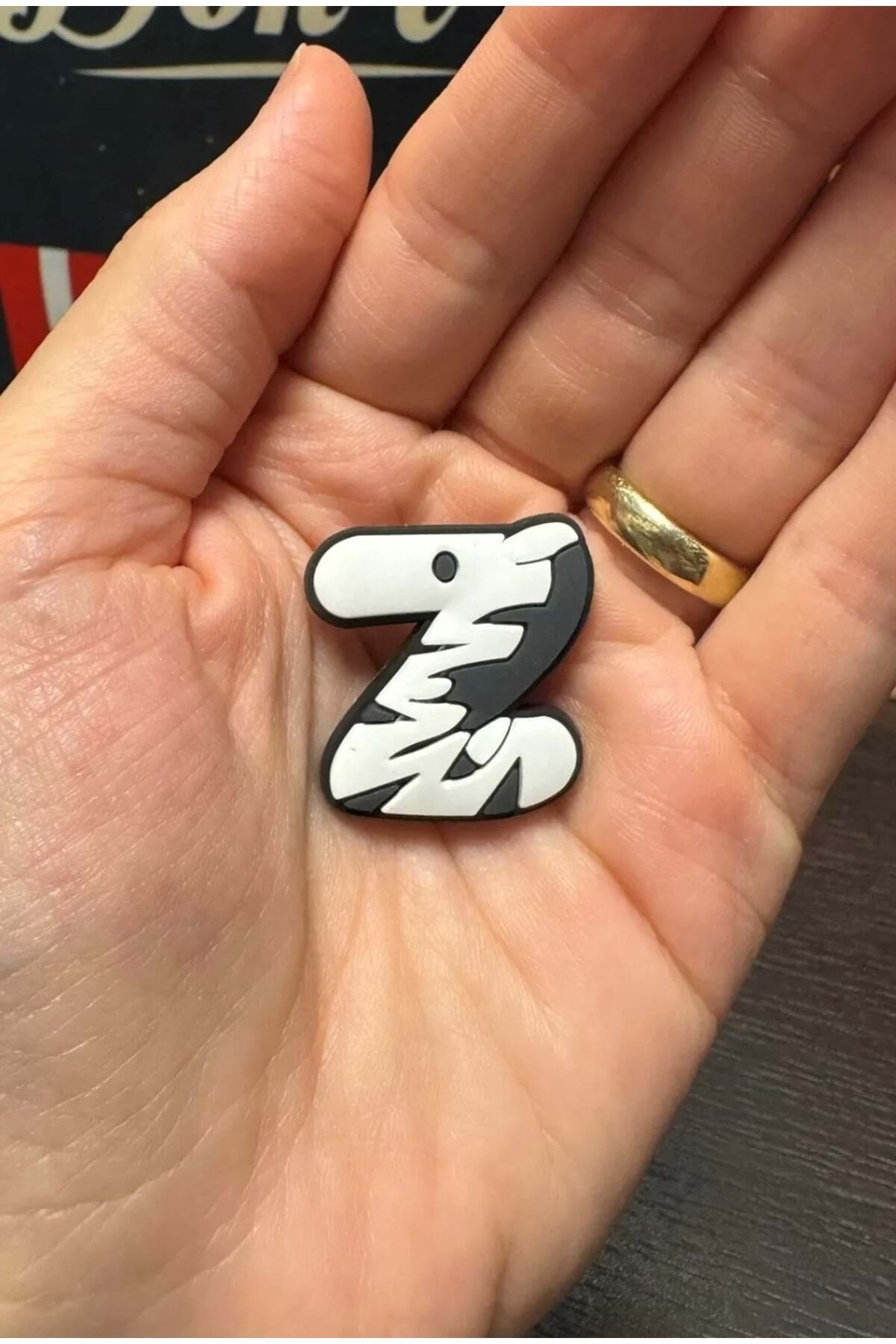 Terlik Süsü/Z Harfi Karakter Harf