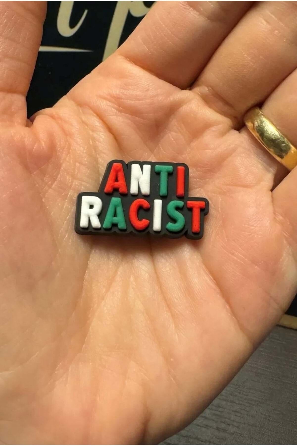 Terlik Süsü/Anti Racist
