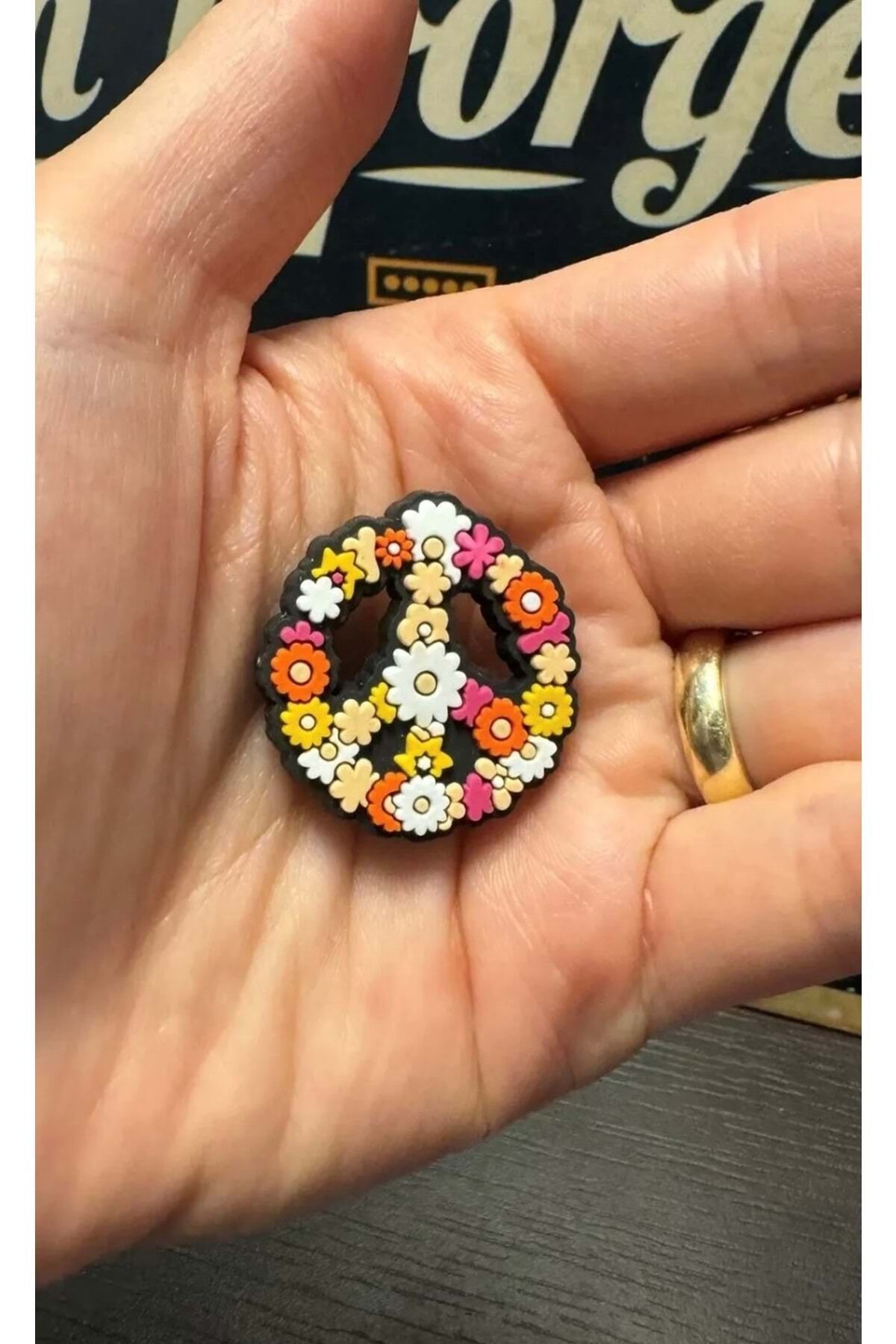 Terlik Süsü/Çiçek Barış Sembolü