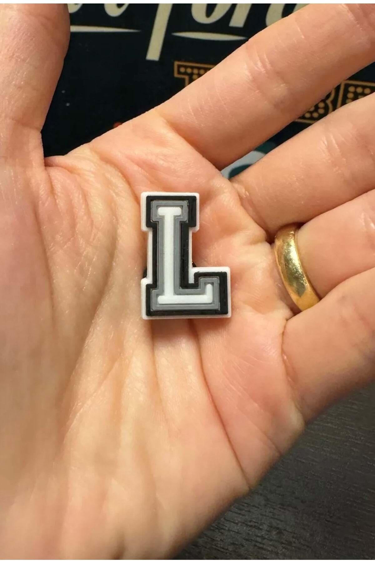 Terlik Süsü/L Harfi