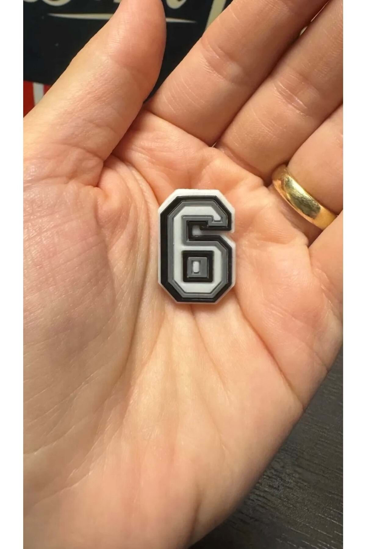 Terlik Süsü/6 Rakamı