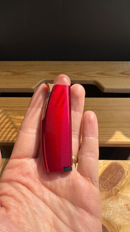 Black Martin Tek Torch Kırmızı Alev Çakmak / Kırmızı