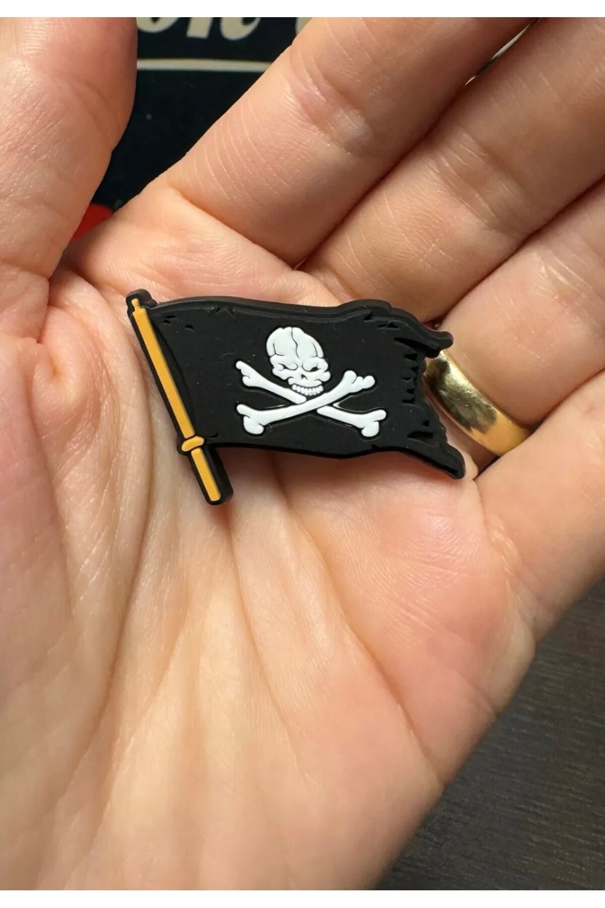 Terlik Süsü/Korsan Bayrağı