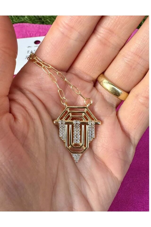 Serenay Kolyesi /avukat Leyla Kolyesi (1 ADET)