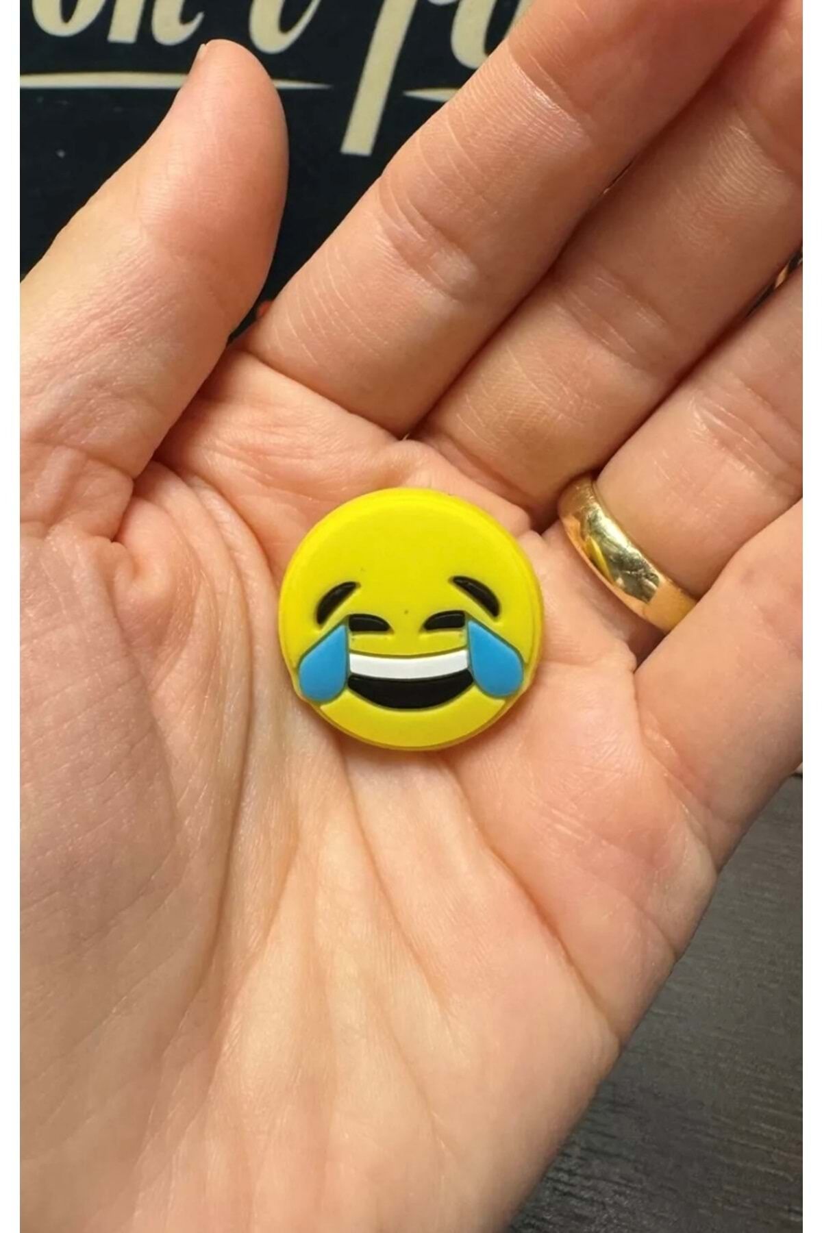 Terlik Süsü/Emoji Kahkaha