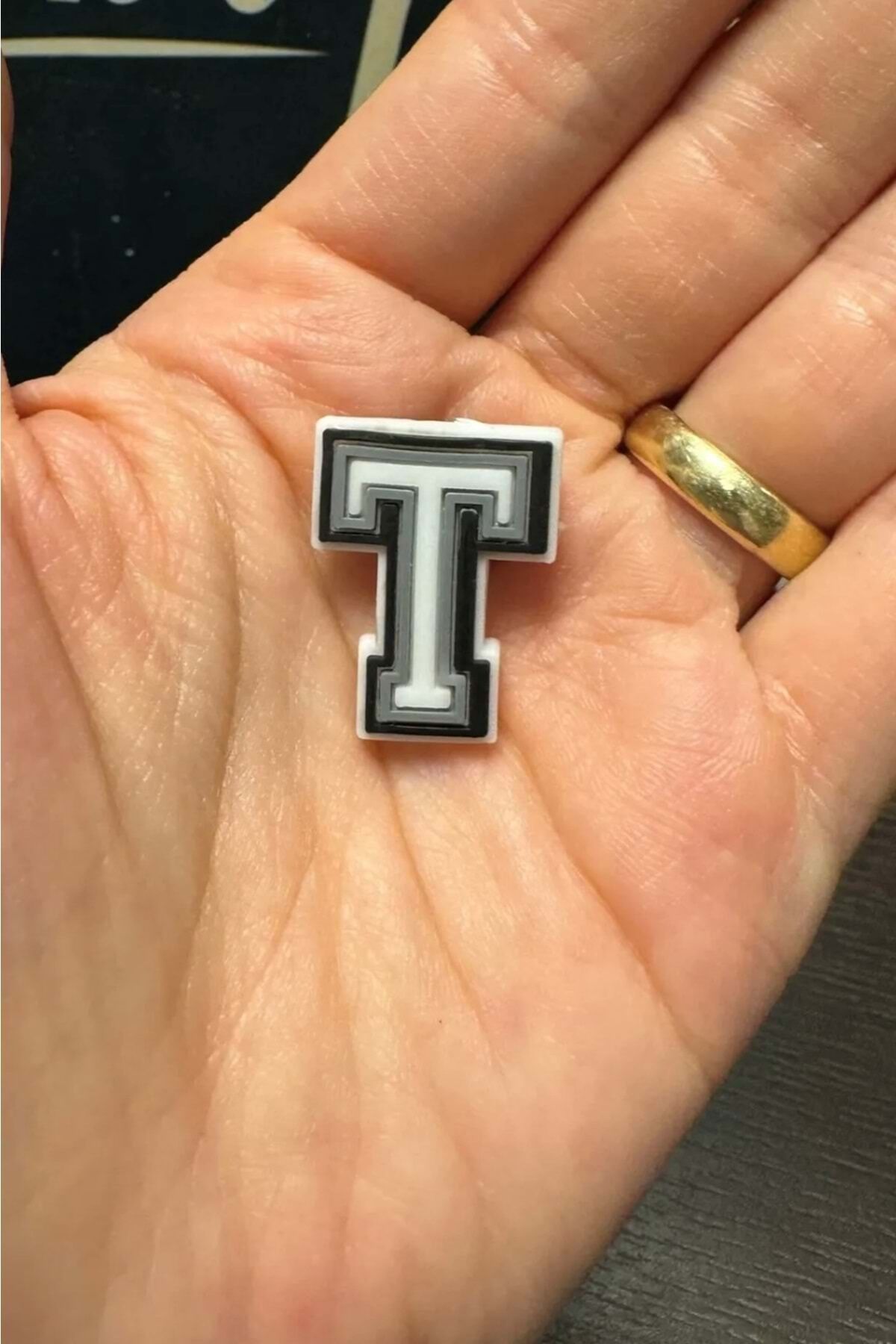 Terlik Süsü/T Harfi