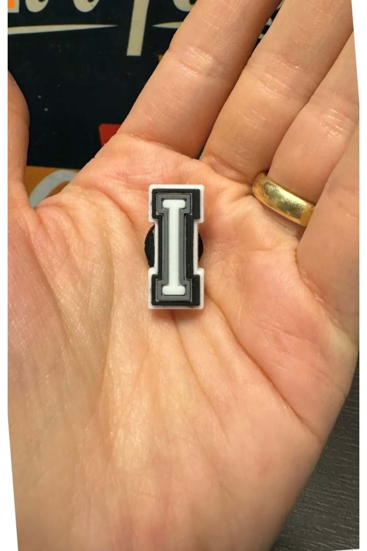 Terlik Süsü/I Harfi