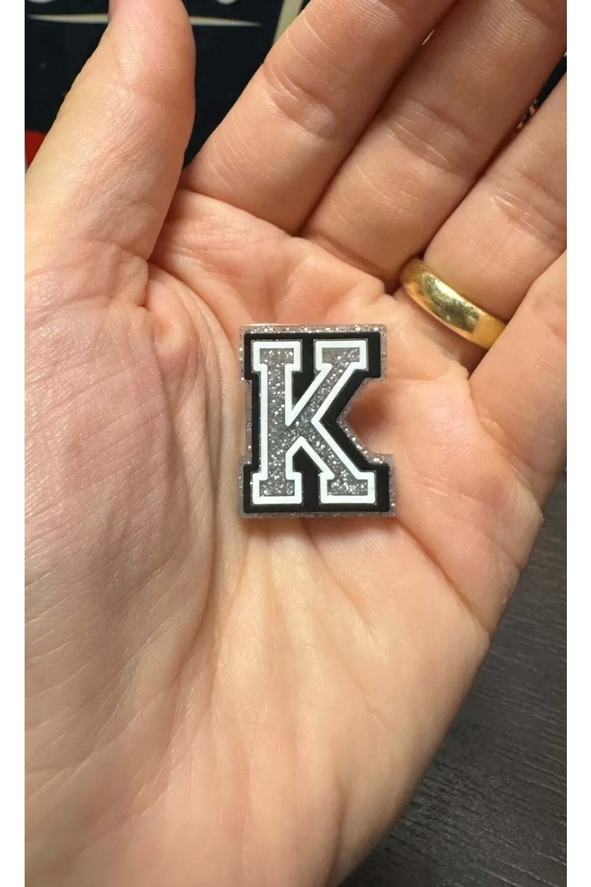 Terlik Süsü/Simli K Harfi