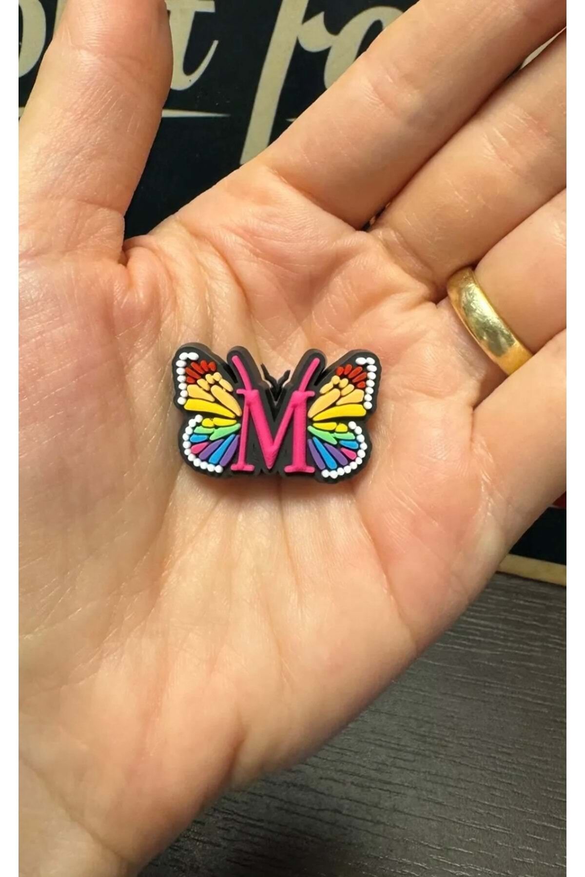 Terlik Süsü/M Harfi Kelebek