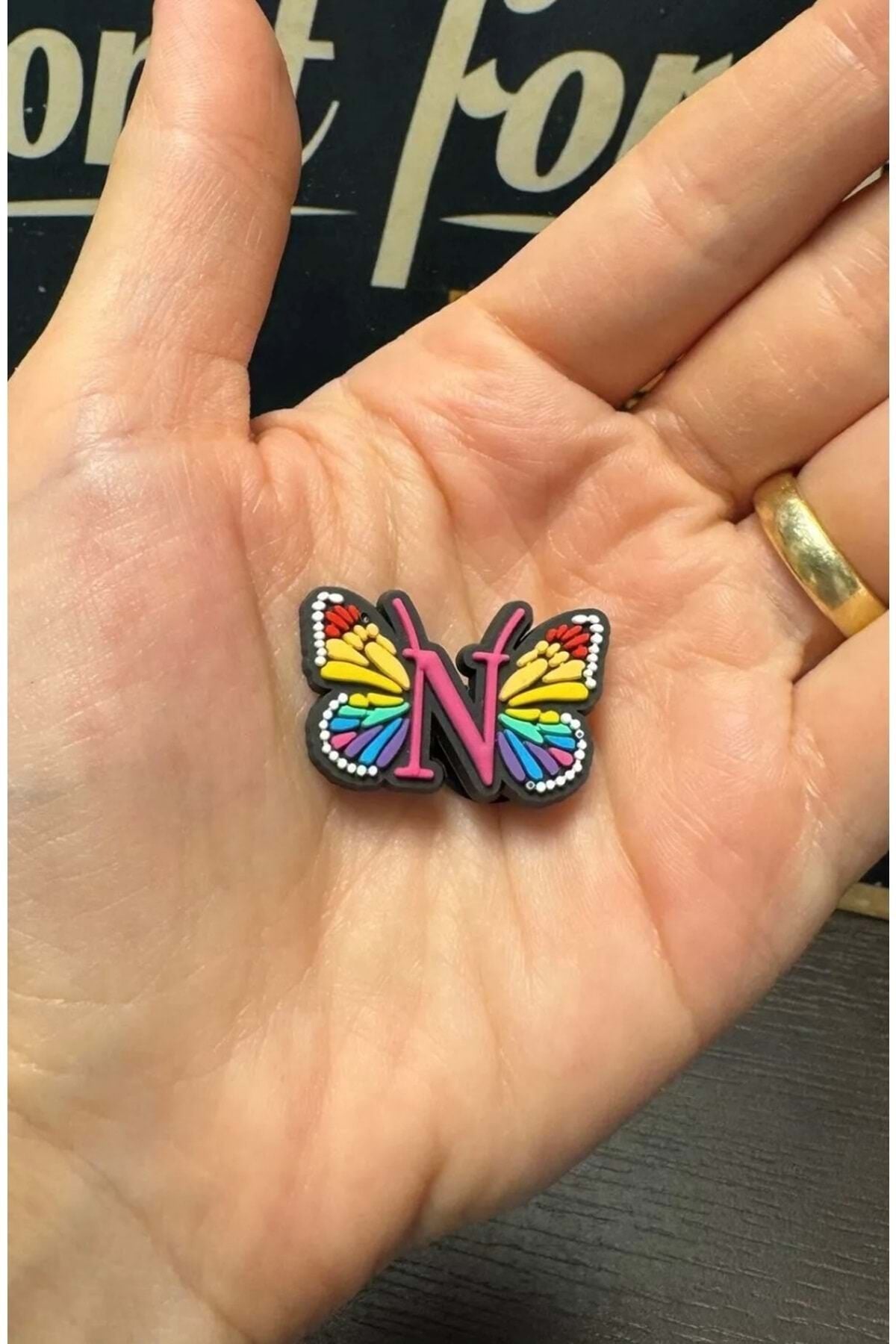 Terlik Süsü/N Harfi Kelebek