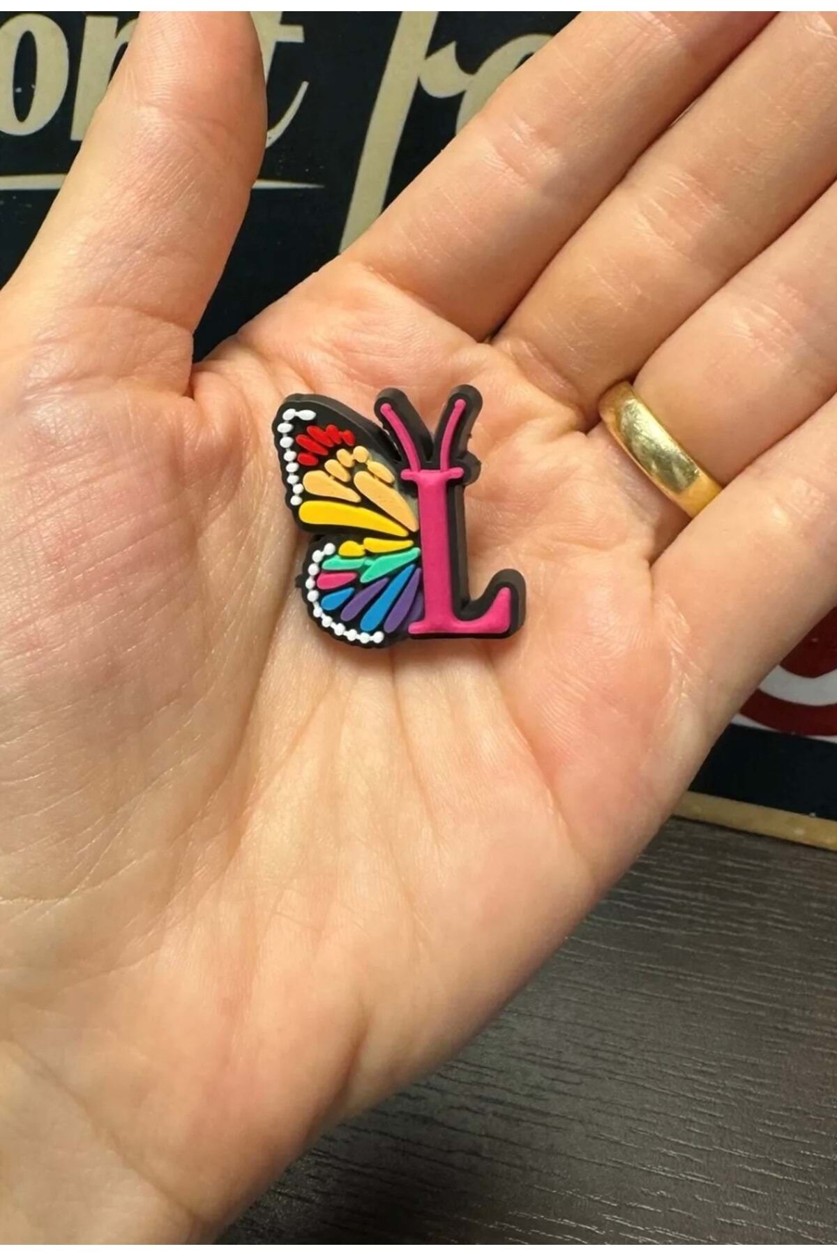 Terlik Süsü/L Harfi Kelebek