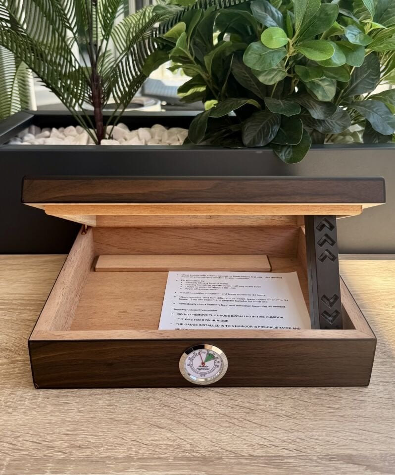 Camlı Humidor