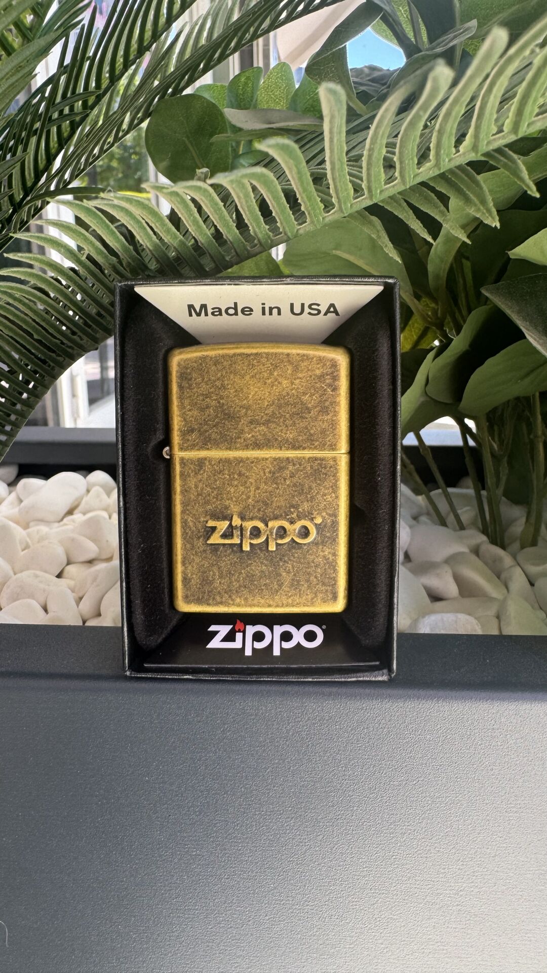 Zippo Stamp Antiqued Brass Z-28994