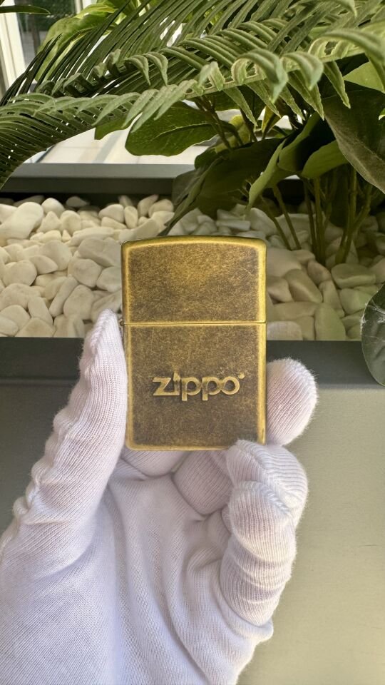 Zippo Stamp Antiqued Brass Z-28994