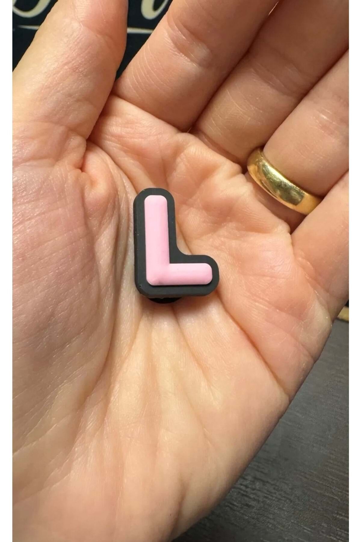 Terlik Süsü/L Harfi