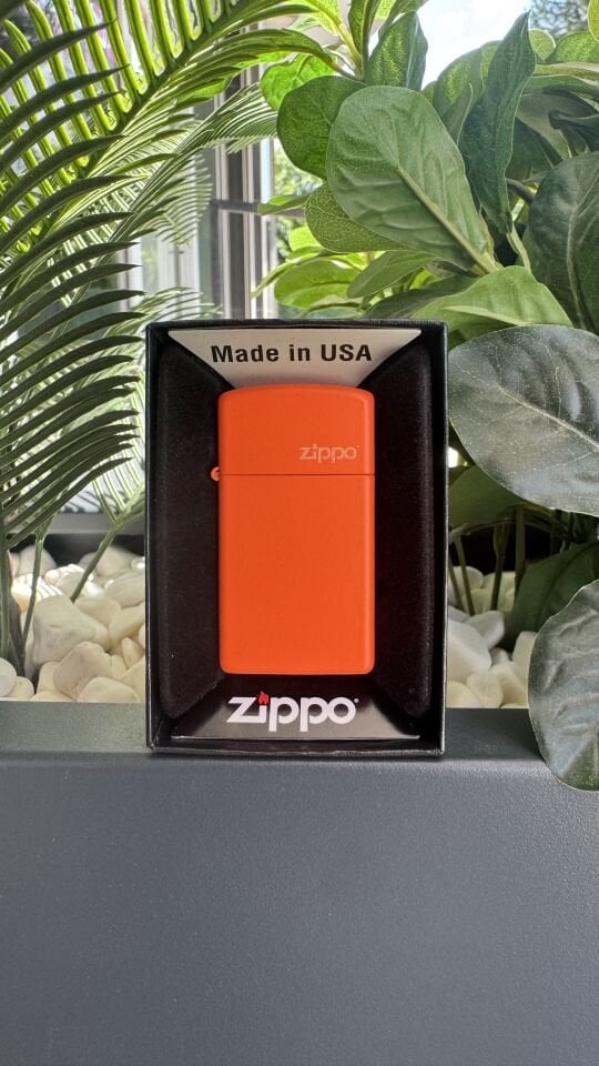 L Slim Zippo Logo 1631ZL