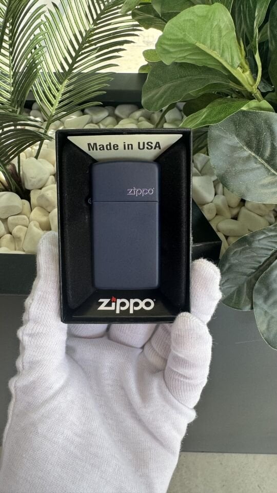 L Slim Zippo Logo 1639ZL