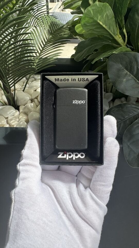 L Slim Zippo Logo 1618ZL