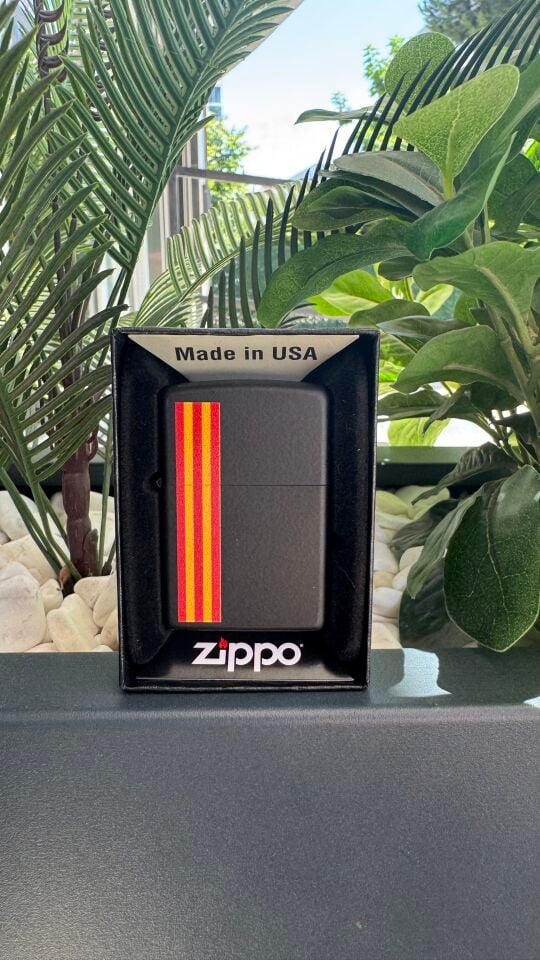 Zippo Classics Red and Yellow Stripes