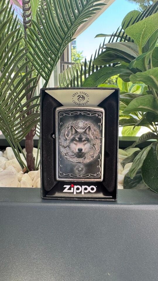 Zippo Anne Stokes Collection 207