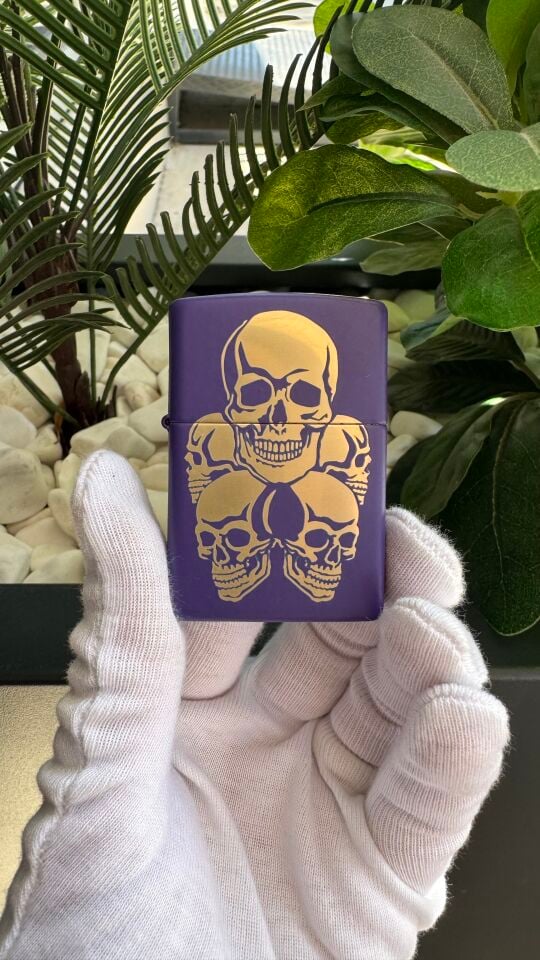 Zippo Classic 23FPF Skulls Design
