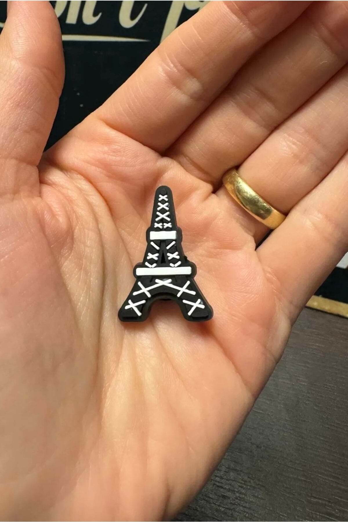 Terlik Süsü/Eyfel Kulesi