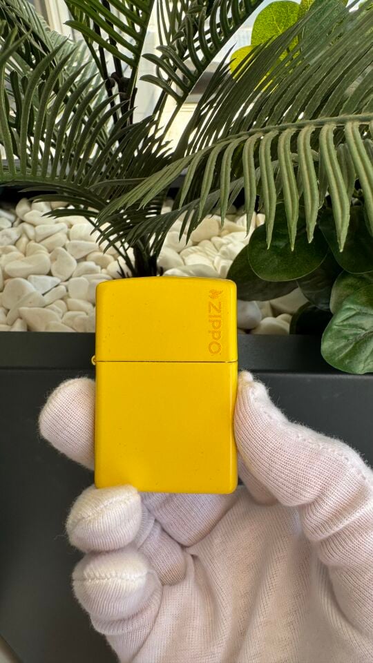 L Reg Sunflower Yellow W Zippo Classic