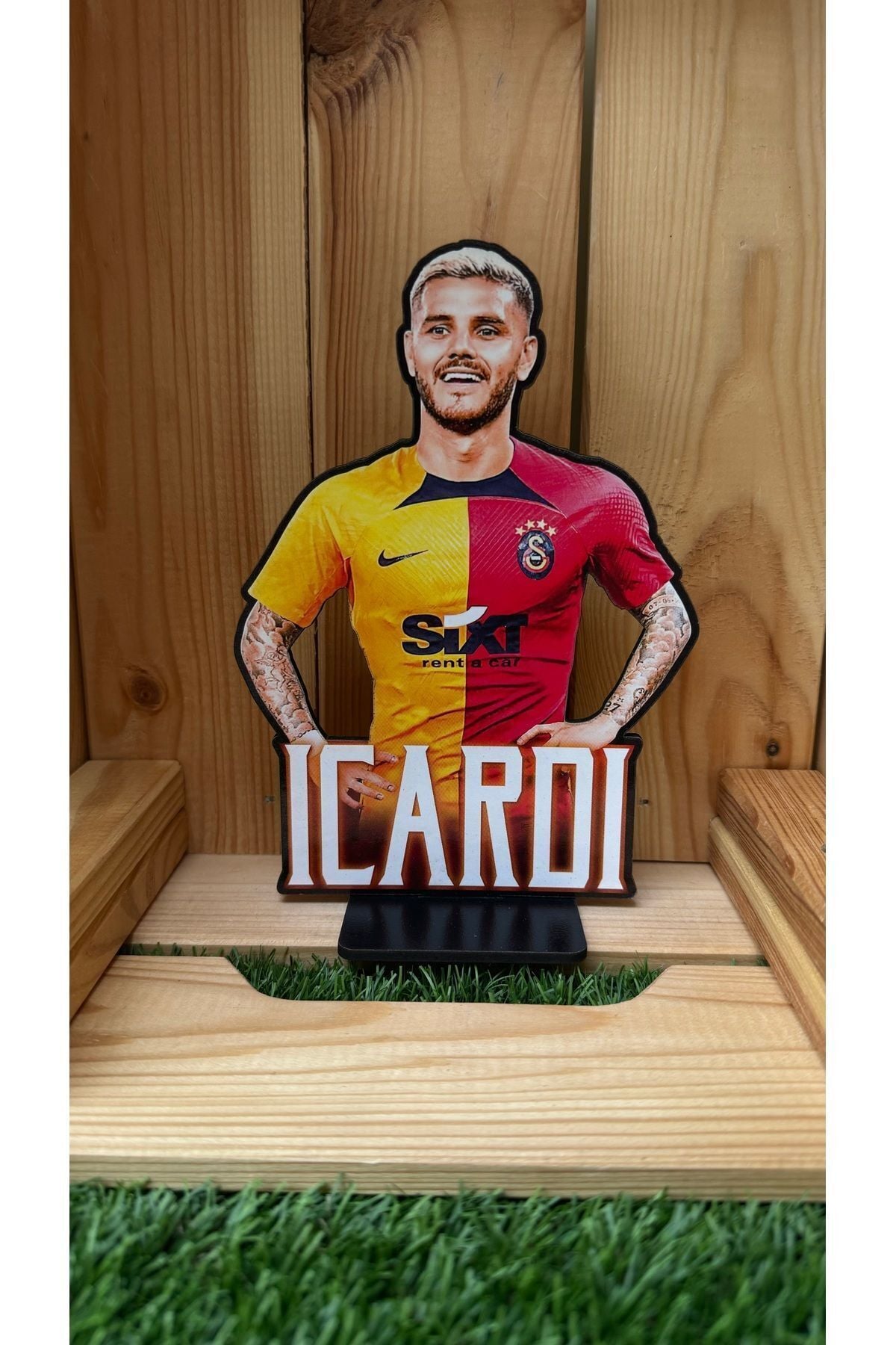 Mauro Icardi  Masa Süsü