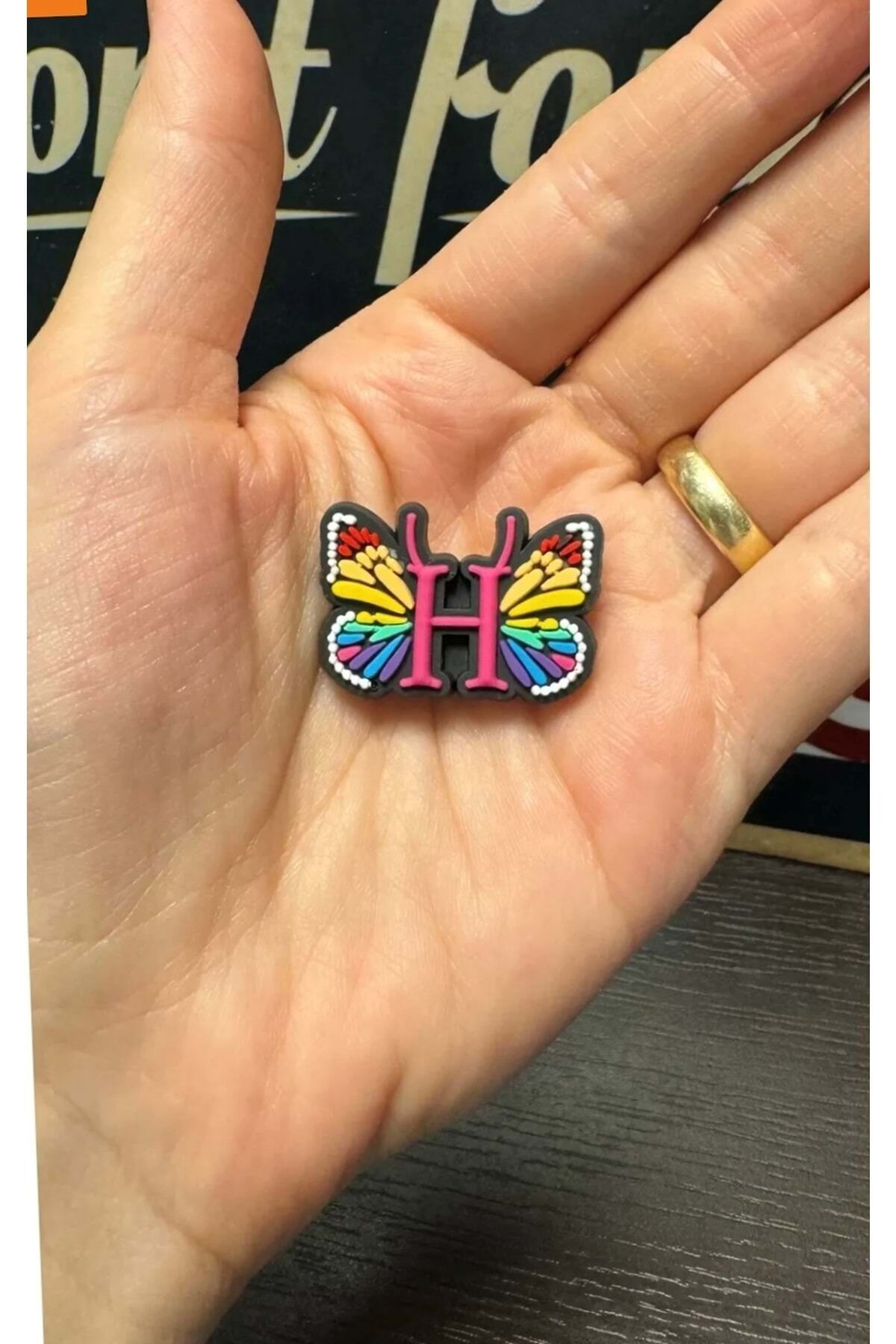 Terlik Süsü/H Harfi Kelebek