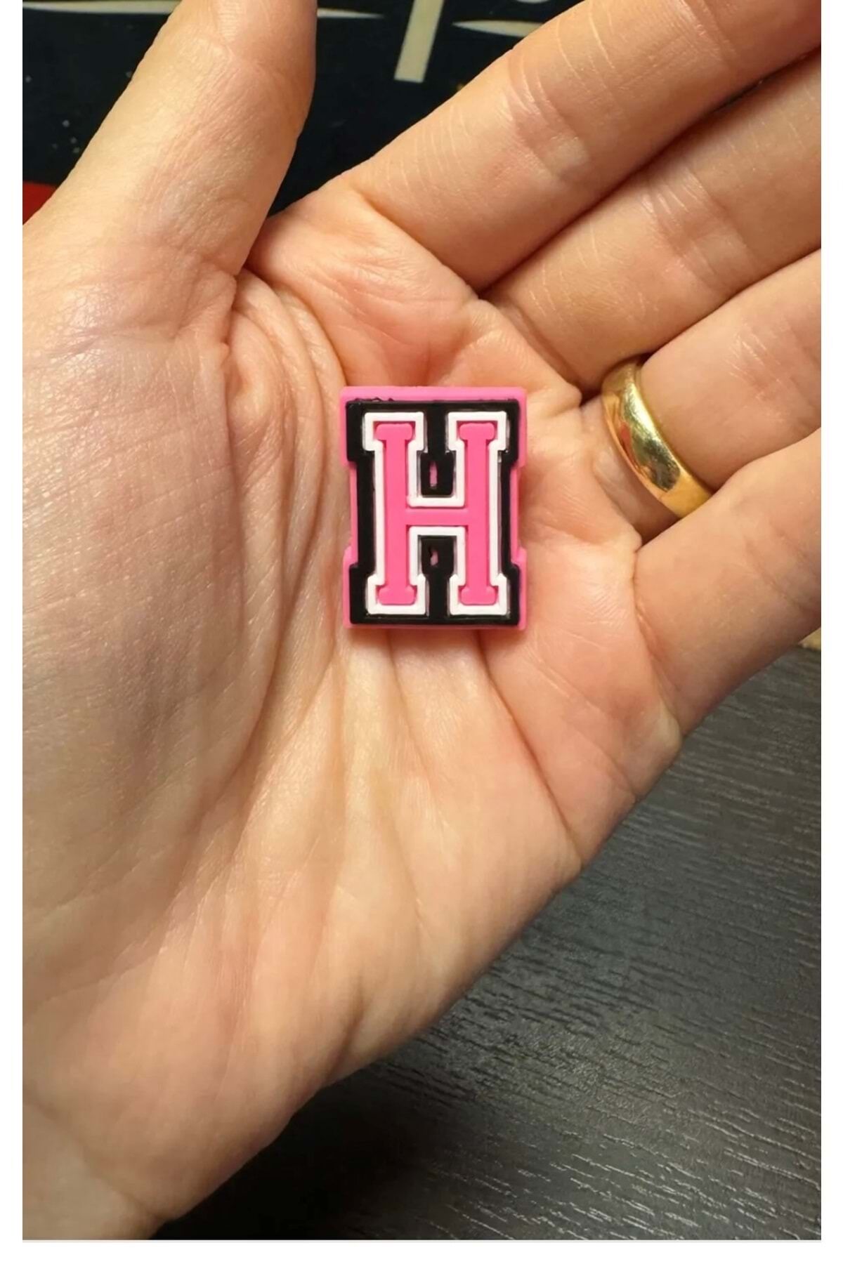 Terlik Süsü/Pembe H Harfi